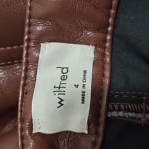 NWOT Aritzia Wilfred Melina Vegan Leather Pants Straight Leg Burgundy Size 4 - Picture 14 of 14